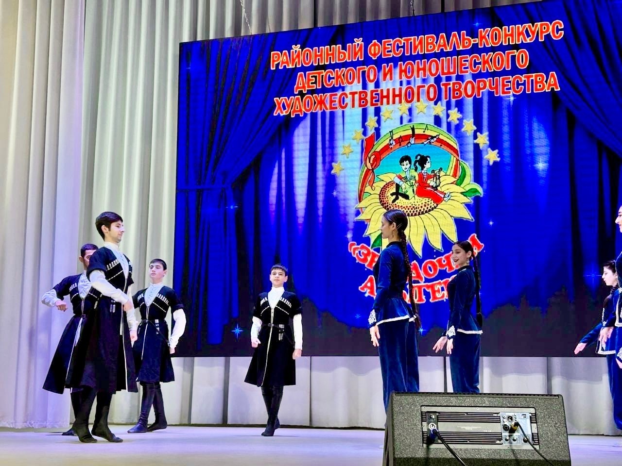 В районе прошел фестиваль.